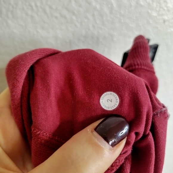 Lululemon Scuba High-Rise Jogger maroon sz 2 - Picture 8 of 8